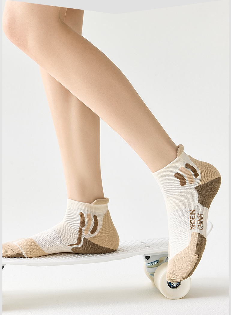 Women’s Ankle Length Running Socks – Terry Cushion, Sweat-Wicking & Odor Control