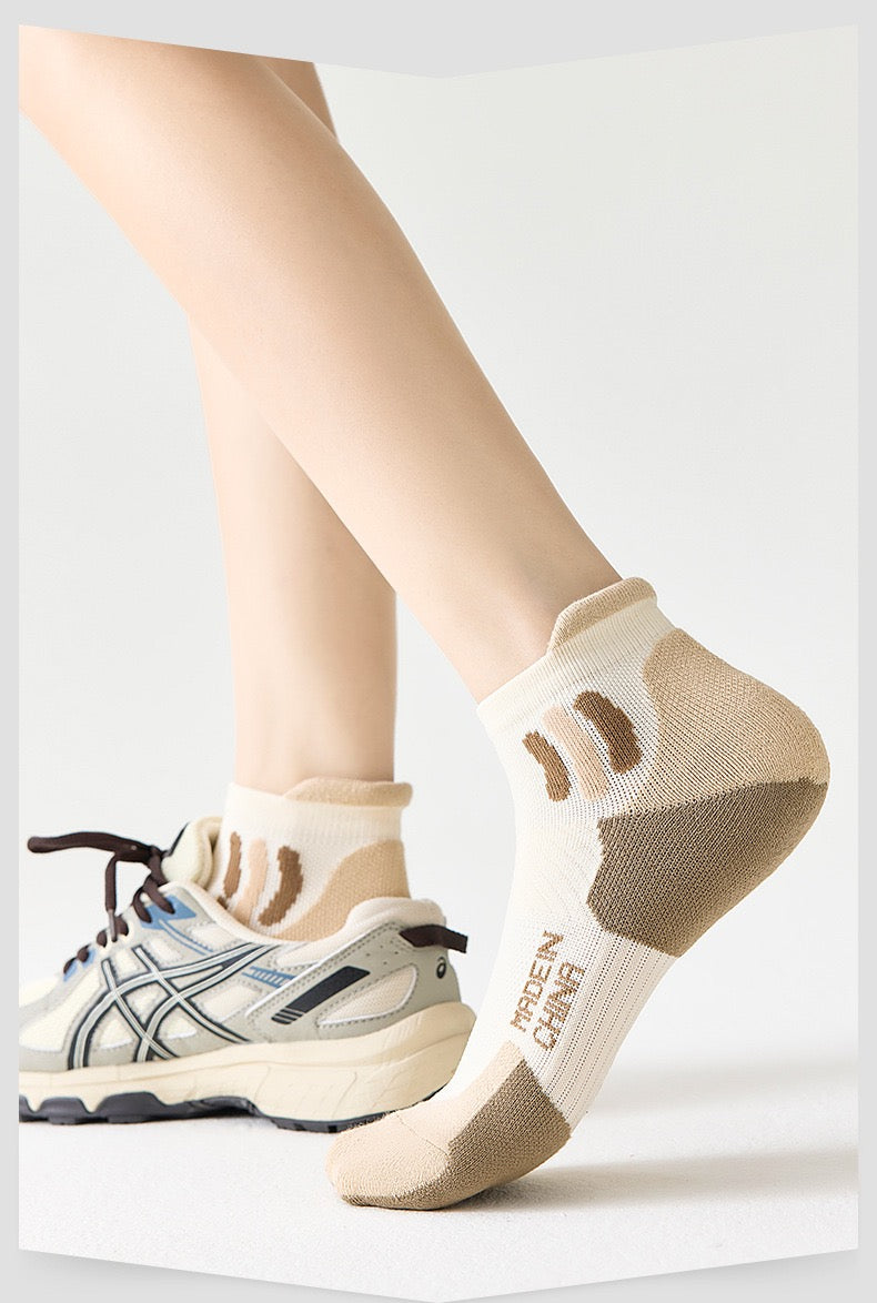 Women’s Ankle Length Running Socks – Terry Cushion, Sweat-Wicking & Odor Control